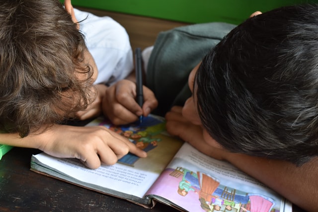 Alfabetização infantil: MEC quer padronizar o que aluno do 2º ano do ensino  fundamental deve saber, Educação